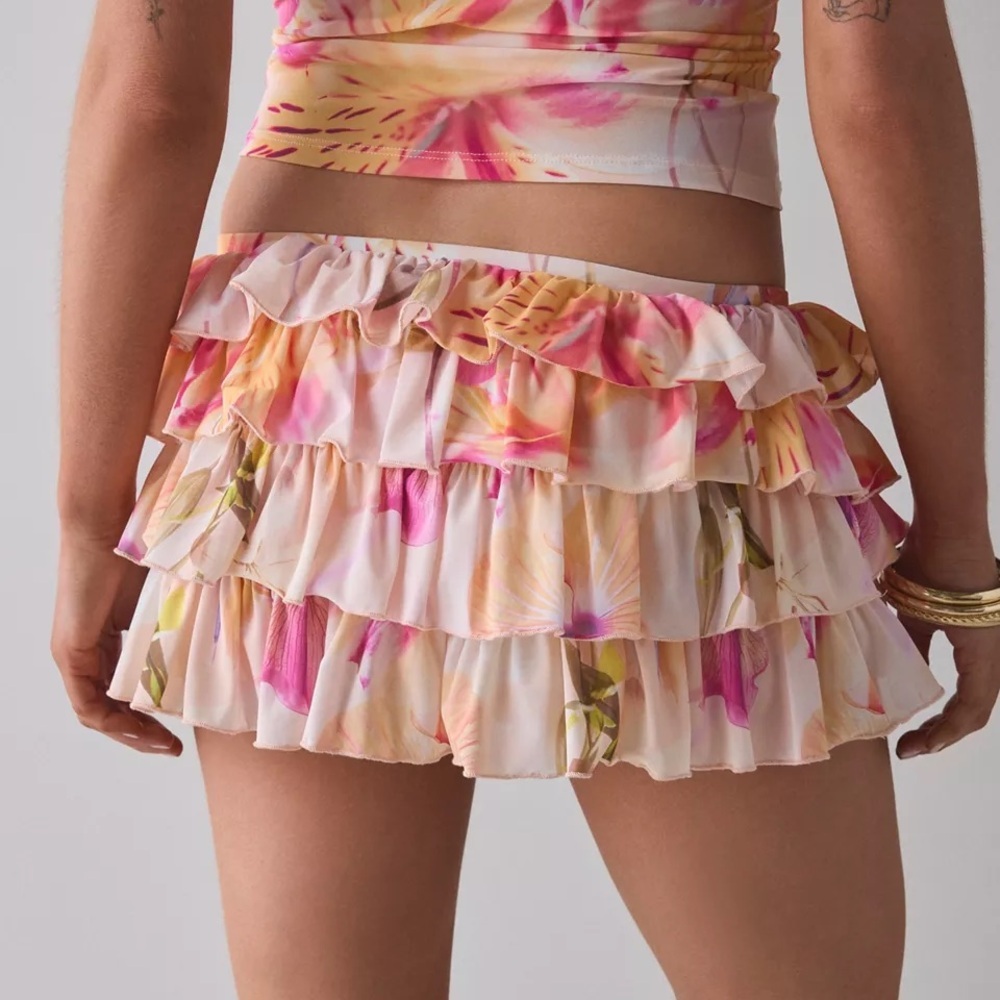 NWT Urban Outfitters Out From Under Cammy Ruffle Trim Micro Skort | Size Large - Picture 5 of 5